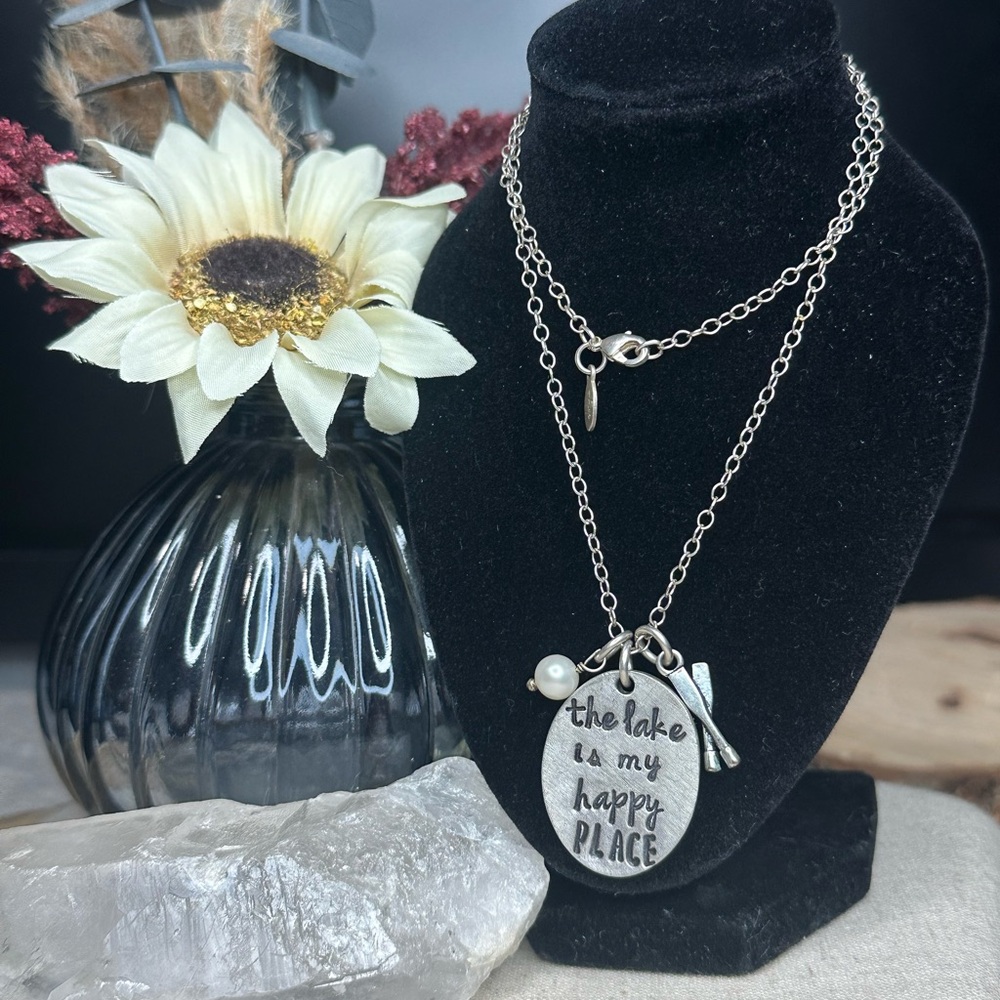 The Vintage Pearl Silver Necklace Pendant “The Lake is my Happy Place